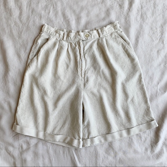 Vintage Pants - Vintage high rise beige linen shorts